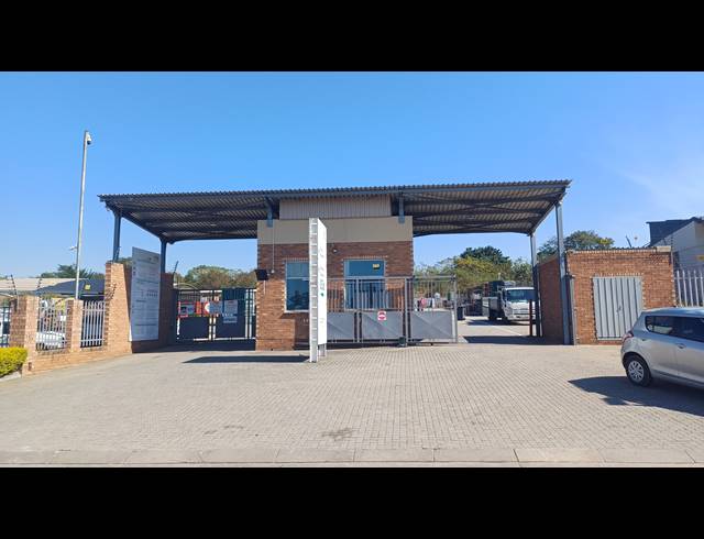 5,054M² INDUSTRIAL YARD TO LET IN RIVERSIDE PARK